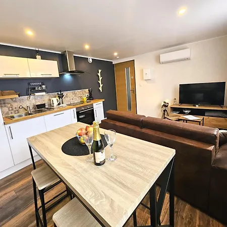 Le Refuge De - Proche Colmar - T2 Superieur Avec Sauna Privatif Ou De Luxe Avec Jacuzzi Privatif *