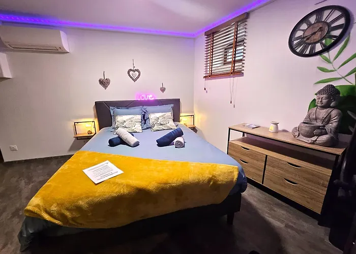 Apartamento Le Refuge De - Proche Colmar - Sur La Route Des Vins - T2 Supérieur Avec Sauna Privatif Ou De Luxe Avec Jacuzzi Privatif Bergheim